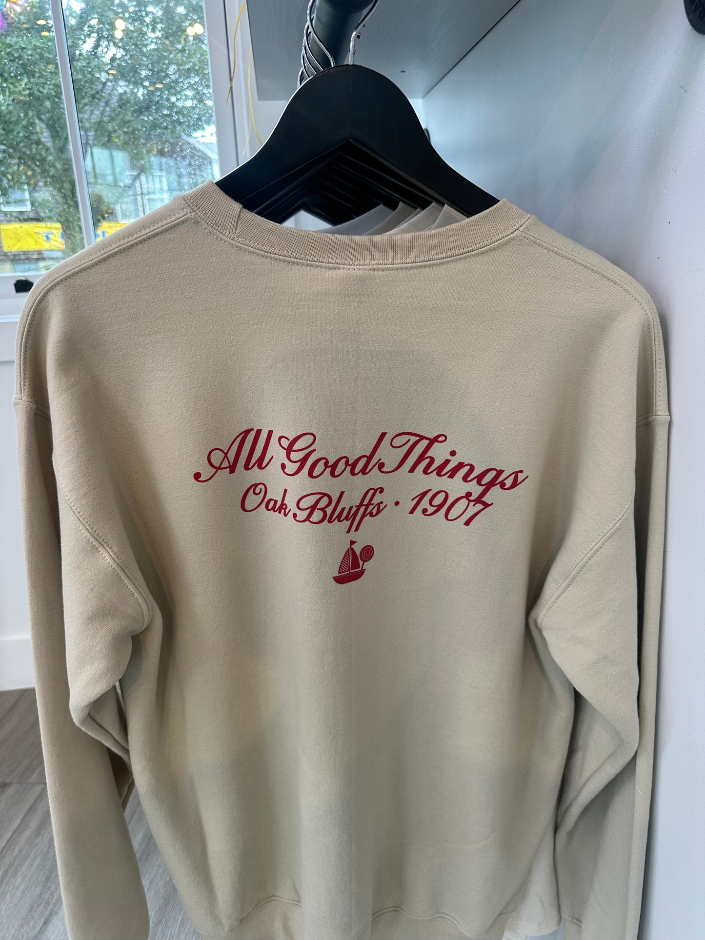 The Good Shoppe Crewneck-Sand